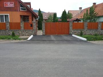 Фото Гостевой дом Pensiunea Rose г. Păuleni-Ciuc 1