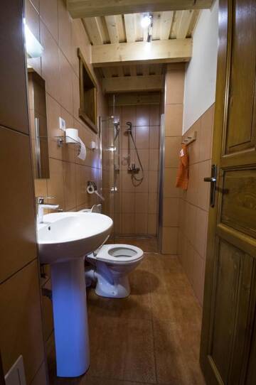 Фото номера Апартаменты Гостевой дом Nimfa Apartments г. Păuleni-Ciuc 35